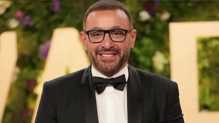 بصورة.. نجل أحمد السقا يساند شقيقه بعد تعرضه لوعكة صحية