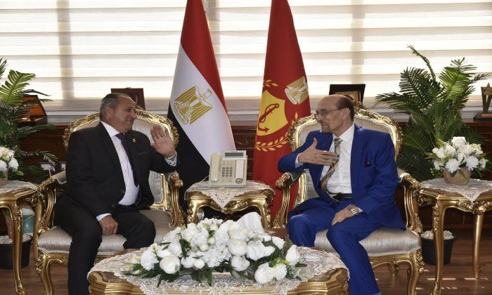 محافظ بورسعيد يستقبل الفنان محمد صبحي