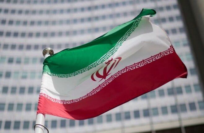 إيران تمدد تعليق جميع الرحلات الجوية حتى فجر غد الأربعاء