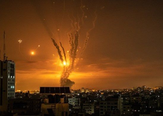 الحرس الثوري الإيراني يستهدف قواعد جوية إسرائيلية