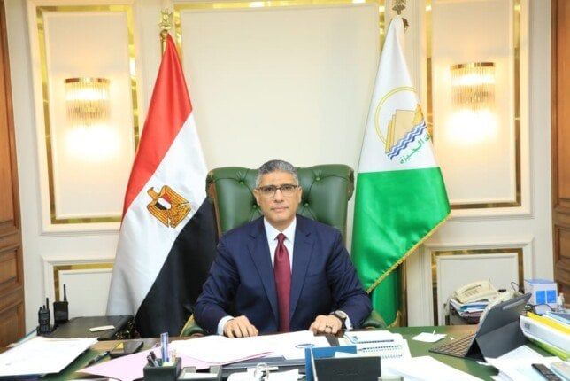 محافظ الجيزة يعقد أولى اجتماعات اللجنة التيسيرية لتطوير منطقة الكيت كات