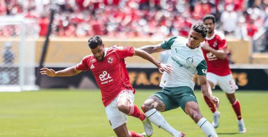 فيفا يكشف عن خطأ فادح من حكم مباراة الأهلي وبالميراس