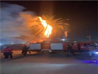 اندلاع حريق كبير في عدد من المحلات بشارع فيصل
