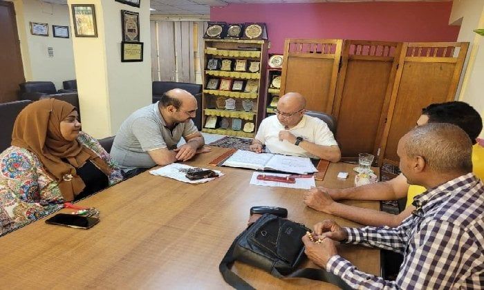 اجتماع لجنة الموارد البشرية لمناقشة منح العلاوة التشجيعية للعاملين بصحة بقنا