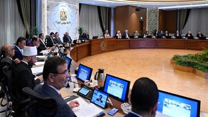 بدء اجتماع الحكومة الأسبوعي من المقر الصيفي بالعلمين الجديدة