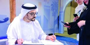 «رائد إماراتي بيننا».. جاسم العوضي مصوّر  بـ «وسام الشرف»