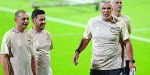 راشد عبدالرحمن: الفريق القوي نفسياً يفوز بالمعارك.. كوزمين أعاد الروح للمنتخب