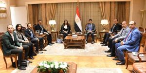 بالصور.. وزير الشباب والرياضة يبحث مع مسؤولي شركة "أديداس" سبل التعاون المشترك