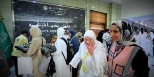 بعثة أسر شهداء الشرطة تغادر مطار القاهرة متوجهة إلى الأراضى المقدسة