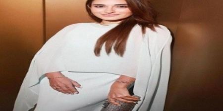 أمينة خليل تتألق في الأبيض بإطلالات عصرية ولمسات أنثوية