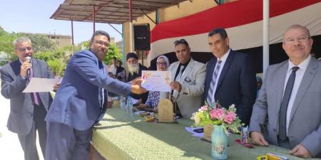 ختام الأنشطة الطلابية للتربية الموسيقية بالخانكة 