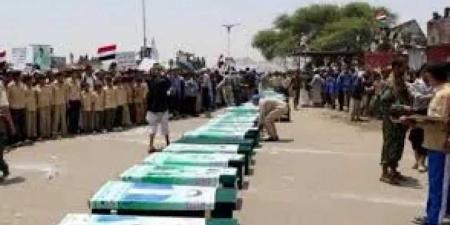 مقتل قيادي حوثي بارز وعدد من المسؤولين العسكريين في غارة جوية جنوب صنعاء