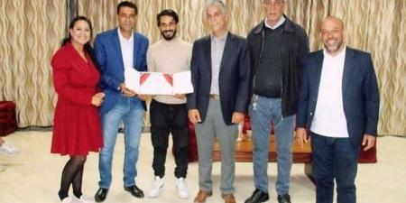 جوائز هامة لمسرحية «ضفائر طيبة»