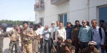 تحرير موظفين في مصنع إسمنت من قبضة مسلحين جنوبي اليمن