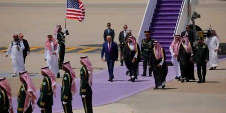 عاجل: الرئيس السوري أحمد الشرع يصل الرياض لمقابلة ترامب ومحمد بن سلمان