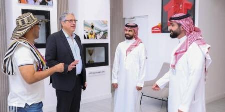 فكوندو سفير الأرجنتين يزور القادسية ويلتقي ايكي