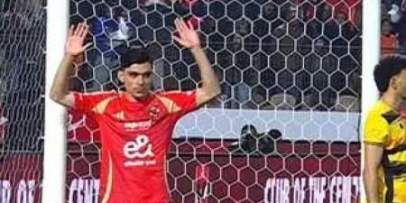 أشرف بن شرقي يسجل هدف الأهلى الأول أمام سيراميكا كليوباترا في الدوري المصري