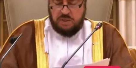 دبلوماسي سابق يستنكر ما ورد في كلمة سلطنة عمان بشأن اليمن خلال القمة الخليجية الأمريكية (فيديو)