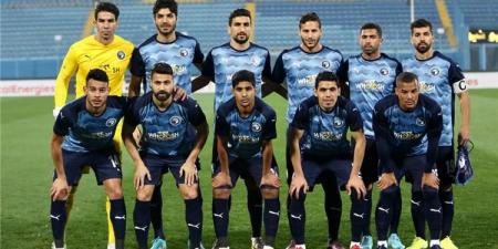 فيستون ماييلي يقود هجوم بيراميدز أمام بتروجت في الدوري