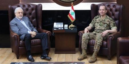 قائد الجيش بحث مع الصمد وبارود والقنصل الفخري لأوغندا بالأوضاع العامة في البلاد