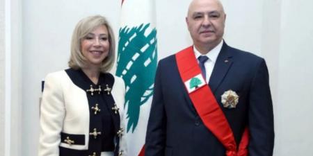 الرئيس عون واللبنانية الأولى غادرا إلى روما لحضور القدّاس الحبري الأوّل للبابا لاوون الرابع عشر