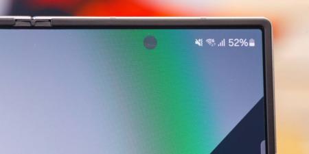 iPhone Fold يبدأ اختباره بكاميرا مخفية تحت الشاشة