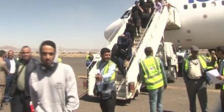 في رسالة ثباتٍ وتحدٍّ للعدوان.. مطار صنعاء يستأنف حركته الطبيعية بكامل طاقته التشغيلية