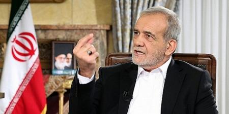 الرئيس الايراني: تصريحات ترامب بشأن إيران متناقضة ولا أحد يصدقها وايران تواصل التفاوض ولا تهاب أي تهديدات