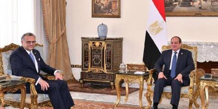وسط تكهنات بتوترات مصرية-أمريكية.. السيسي يلتقي كبير مستشاري ترامب