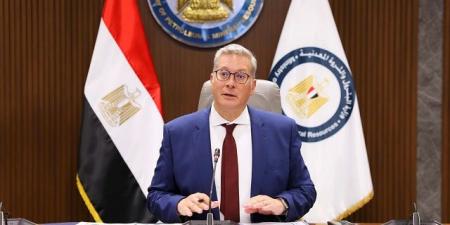 بدوي يشيد بأداء فرق عمل الفرعونية للبترول بشأن السلامة والصحة المهنية
