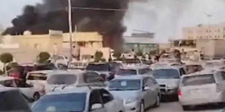 ارتفاع درجات الحرارة يتسبب بحريق كبير في محل تجاري بالمهرة