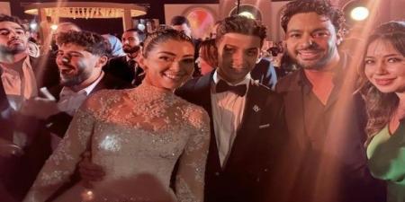 ليلى احمد زاهر تظهر لاول مرة مع زوجها هشام جمال في عرض فيلم المشروع اكس
