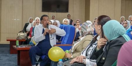 مستشفي العلمين النموزجي تنظم  أول ورشة فنية مخصصة