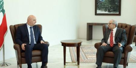 الرئيس عون اطّلع من سلام على نتائج القمة العربية واطلعه على نتائج لقاءاته في روما وحصيلة زيارته الى القاهرة