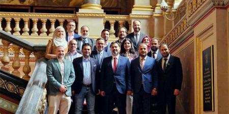 وزير التربية يلتقي وفداً من الجالية السورية في بريطانيا