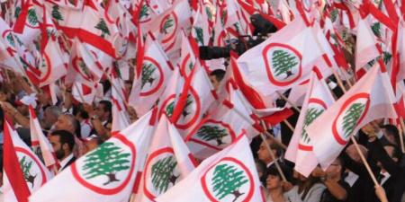 "الوكالة الوطنية": ملثمون نزعوا أعلام "القوات" في عمشيت ليلًا تزامنا مع الذكرى السنوية لباسكال سليمان