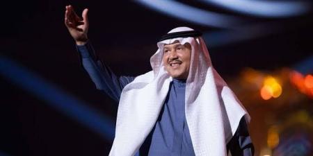 محمد عبده يكشف حالته الصحية بعد تأجيل حفله المقبل