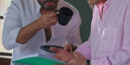 "بوصلة رقص من الكواليس" .. باسم سمرة يروج لفيلمه الجديد "ريستارت"