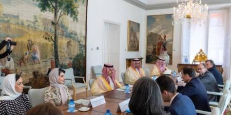 وزير الخارجية ونظيره الإسباني يناقشان المستجدات في قطاع غزة والضفة الغربية
