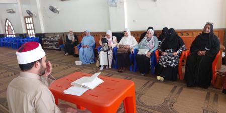 انطلاق الدروس الخاصة بفقه المرأة بمسجد الميناء الكبير بالغردقة 