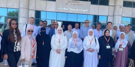وزير السياحة والآثار: حريصون على وضع راحة وسلامة حجاج السياحة