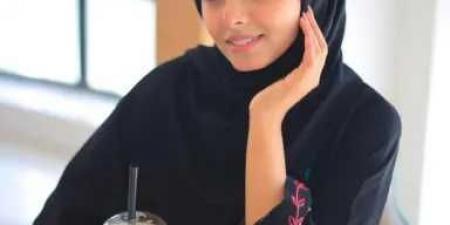 الفنانة اليمنية الشابة راوية عمر تُعلن عن عقد قرانها على رجل من خارج الوسط الفني