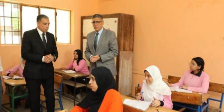 محافظ الجيزة يتفقد لجان الشهادة الإعدادية ببولاق الدكرور والهرم و