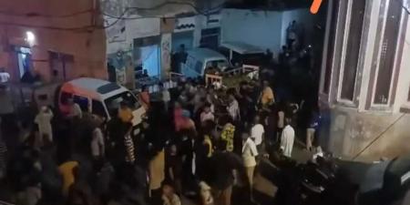 من العيدروس إلى القطيع.. مشهد مؤلم يودع فيه أهل عدن أبناءهم الغرقى