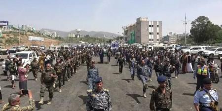 زعمت مقتله بغارة إسرائيلية.. مليشيا الحوثي تُشيع أحد عناصرها السلالية بعد مصرعه برصاص مسلح في إب
