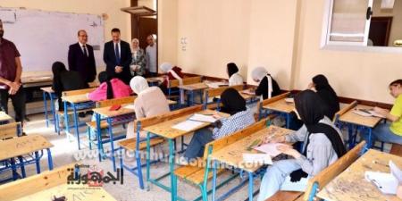 محافظ المنوفية يتفقد لجان امتحانات الشهادة الإعدادية