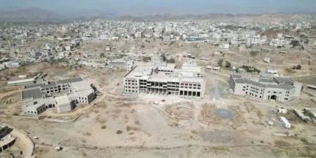 البرنامج السعودي لتنمية وإعمار اليمن يُسرع وتيرة إنشاء ثلاث كليات طبية جديدة بجامعة تعز