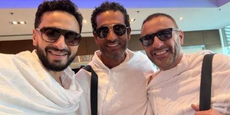 أحمد السقا في الحج وتلميح على السوشيال ميديا.. من وراء الرسالة الغامضة عن مها الصغير؟