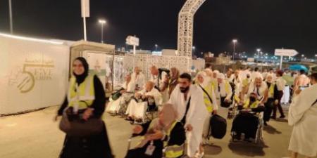 تفويج الحجاج الى عرفات مستمر حتى منتصف الليل