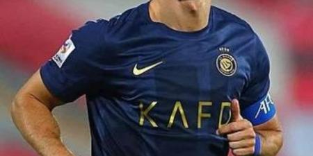النصر يتفق مع رونالدو على التجديد.. ورحيل جماعي للأجانب